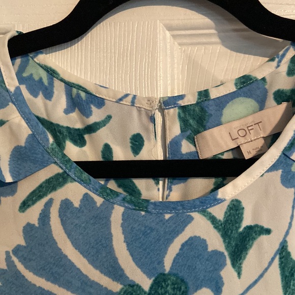 Floral Top - Picture 2 of 5